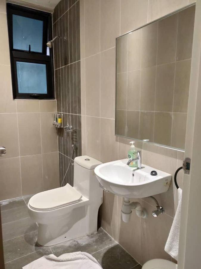 Klcc Legasi Direct View With A Superking Bed At A 3-Bedroom Premium Unit كوالالمبور المظهر الخارجي الصورة